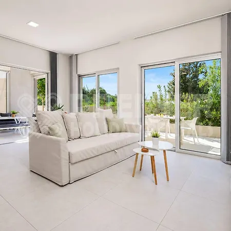2br With Pool - Jasmine By Premier شقة باراليمني